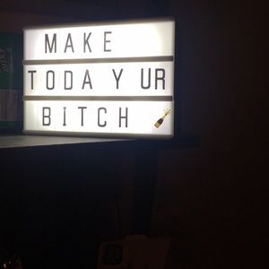 Led light up decorative box